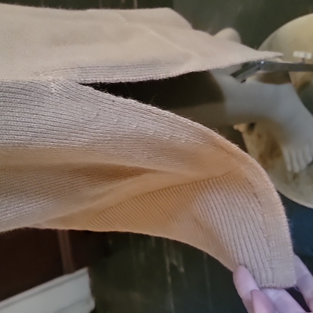 Banana Republic Camel sweater dress - Picture 5 of 8